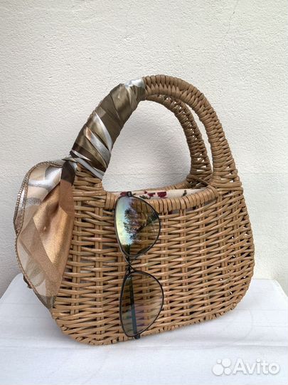 Сумочка плетеная
