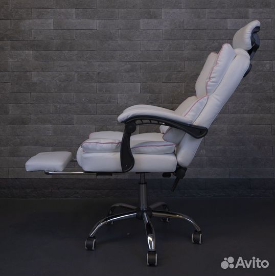 Офисное кресло (геймерское). Кресло для директора