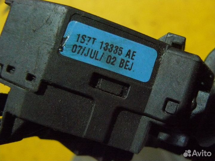 Переключатель поворотов для Ford Fiesta 2007г