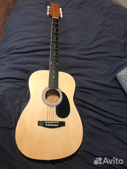 Акустическая гитара