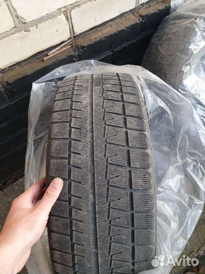 Bridgestone Blizzak Revo GZ 205/55 R16