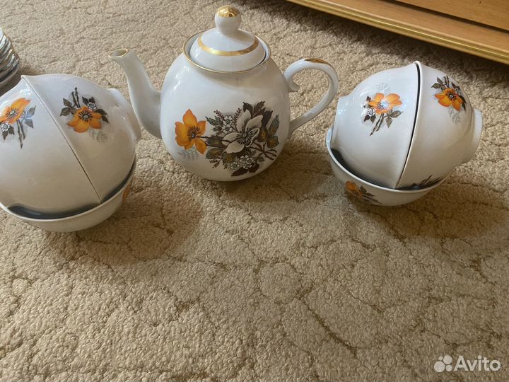 Набор чайник с пиалами