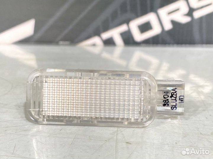 Плафон салона Audi A8 D3 BFM 2005