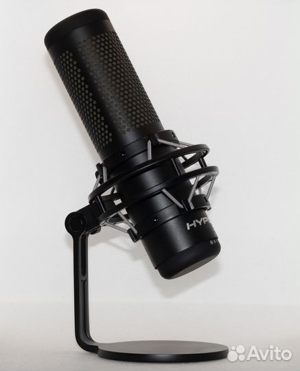 Студийный микрофон HyperX QuadCast S