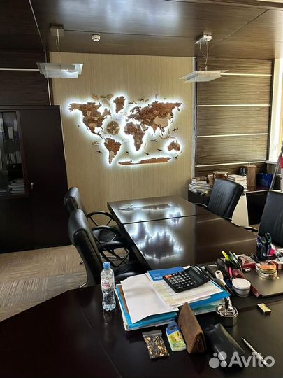 Деревянная карта мира с подсветкой