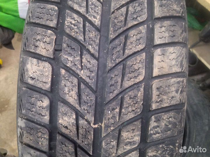 DoubleStar DW09 225/45 R17 94T