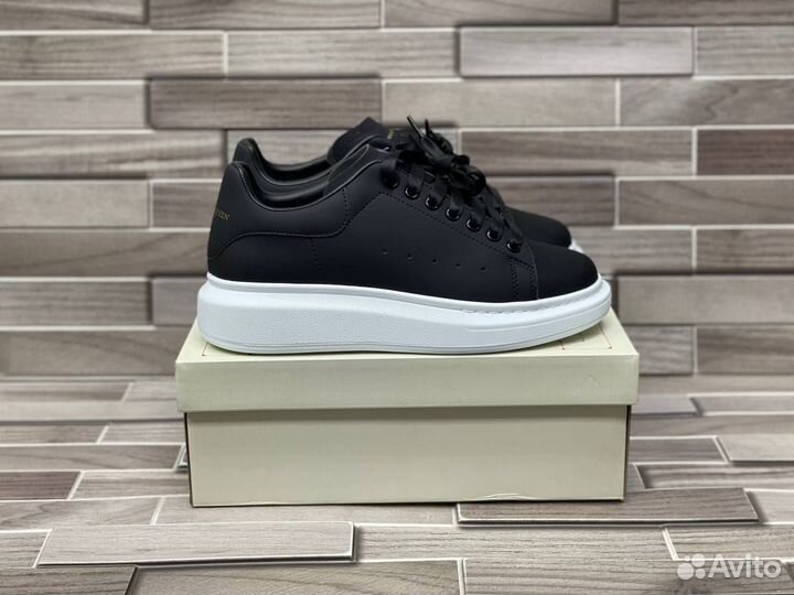 Кроссовки Alexander McQueen Black White (36-45)