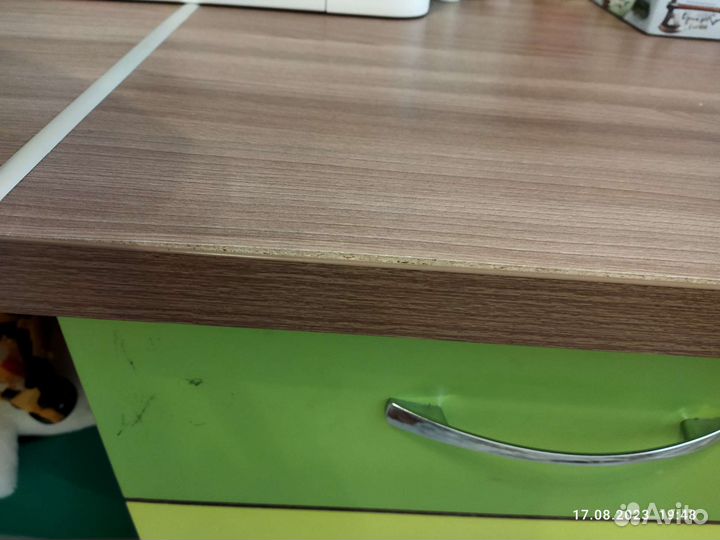 Письменный стол