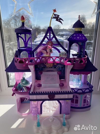 Замок для пони