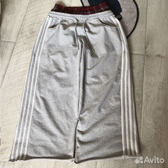 Balenciaga type pants