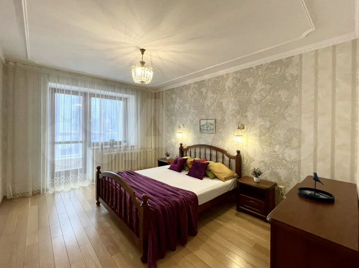 2-к. квартира, 100 м², 4/9 эт.