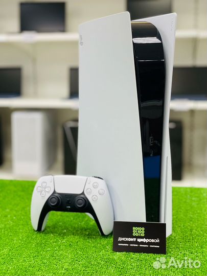 Новая Sony Playstation 5 с приводом