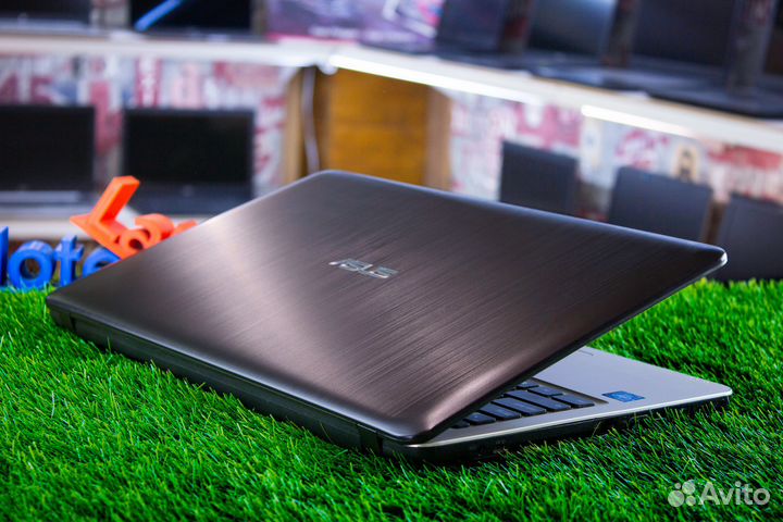 Ноутбук Asus для удалённой работы и отдыха