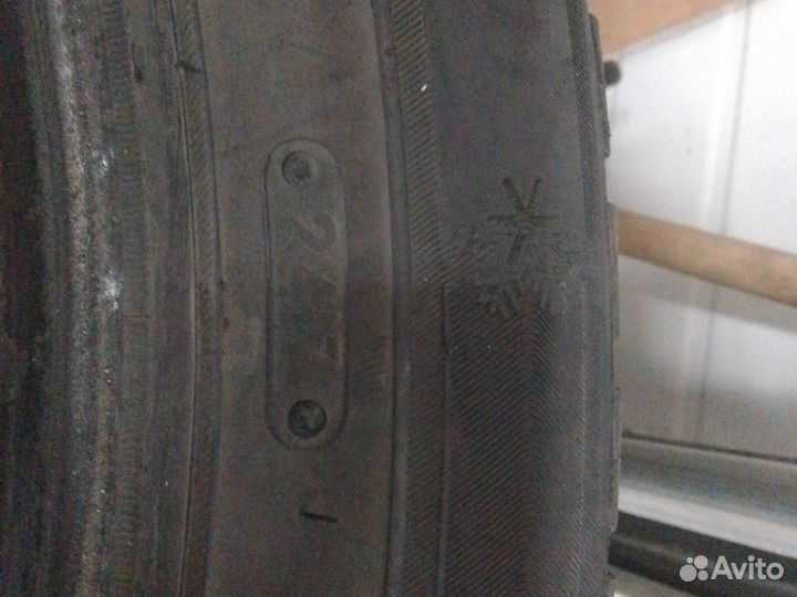Triangle Snowlink TWT02 275/45 R21 110R