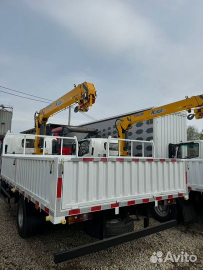 Isuzu Elf с КМУ, 2024