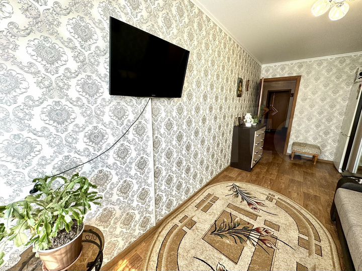 2-к. квартира, 52 м², 10/14 эт.