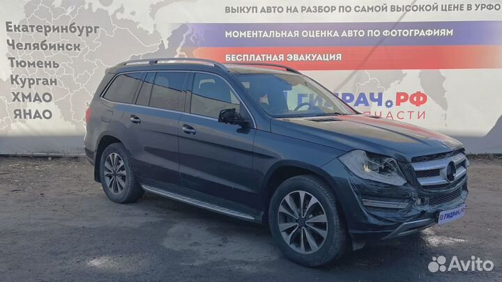 Отражатель в бампер задний левый Mercedes-Benz GL (X166) 1668200374