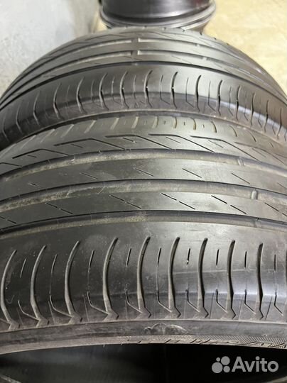 Bridgestone Turanza T001 215/55 R17