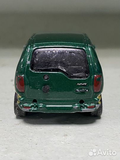 Модель Chevrolet Niva Trophy 1:60 от Welly