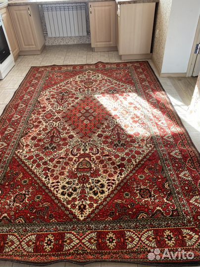 Продам ковер