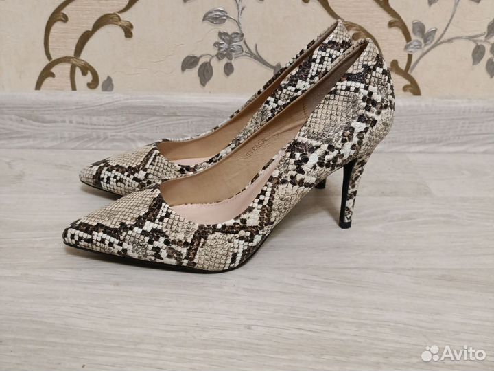 Туфли женские натуральная кожа под питон новые
