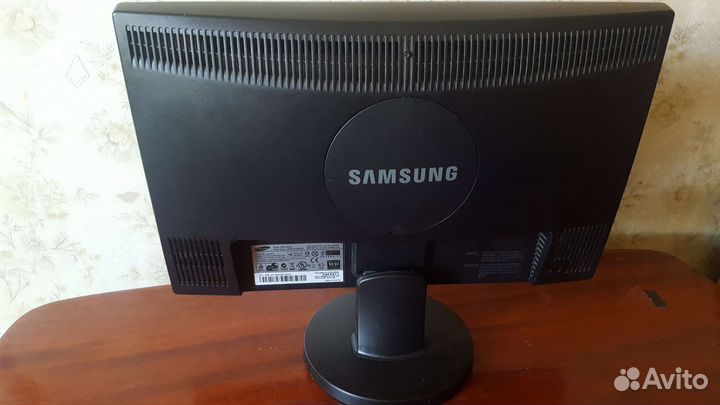 Монитор Samsung 18.5