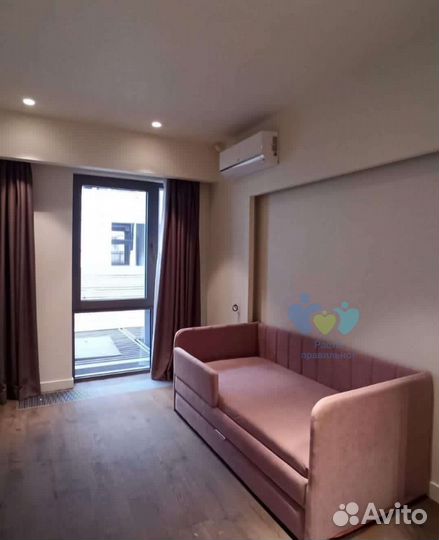 Детская подростковая кровать (для девочки)