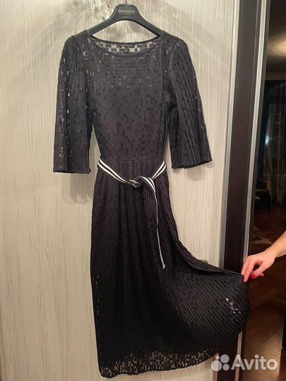 Платье Armani Exchange