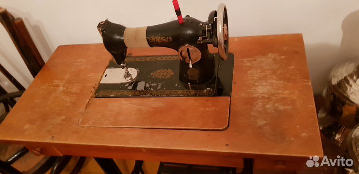 Швейная машина