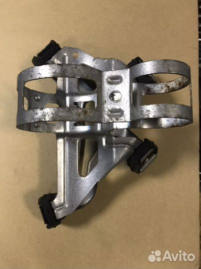 Крепление бензонасоса Мерседес w210