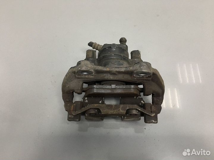 Суппорт задний правый Mercedes W211