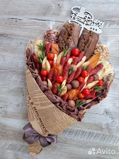 Мужской колбасный букет ящик корзина