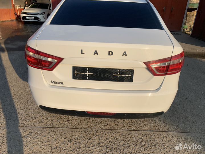 LADA Vesta 1.6 МТ, 2018, 350 000 км
