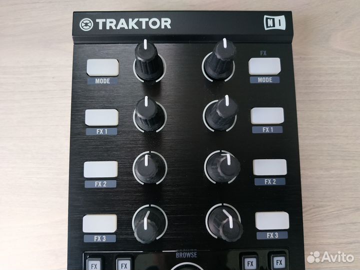 Native Instruments Traktor Kontrol X1 Mk2