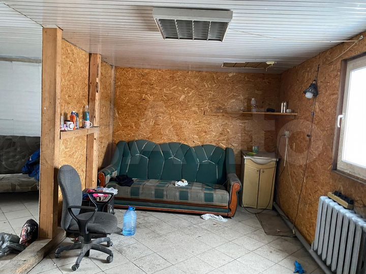 Гараж, > 30 м²