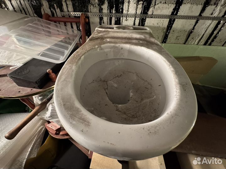 Унитаз новый