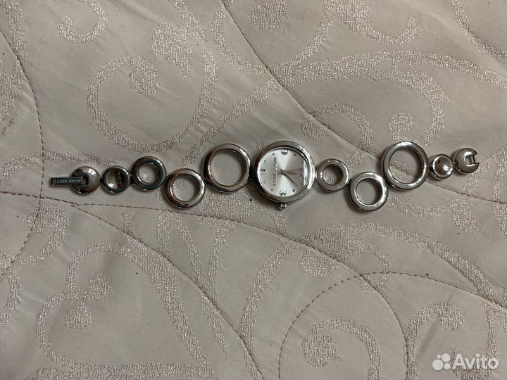 Часы наручные Guess, Swatch, Lancaster