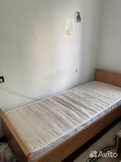 Кровать с матрасом бу