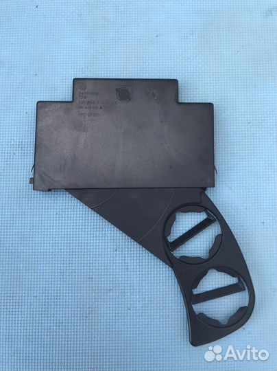 Подстаканник VW Passar B5