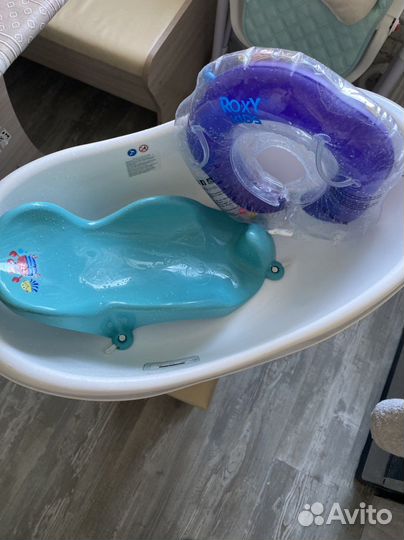 Ванночка для купания с горкой и надувным кругом