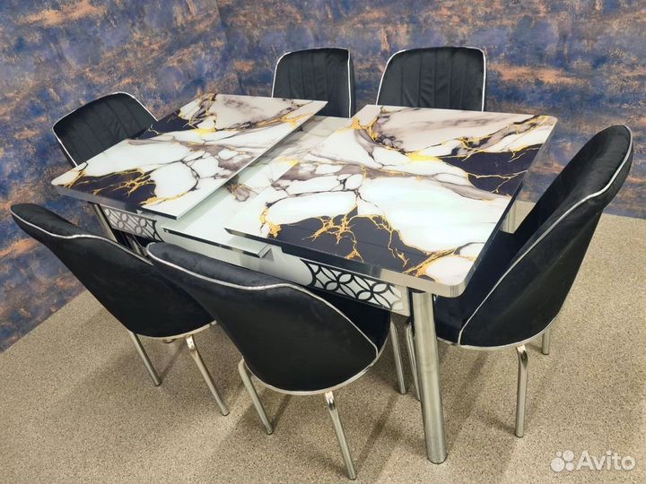 Раскладной стол и стулья