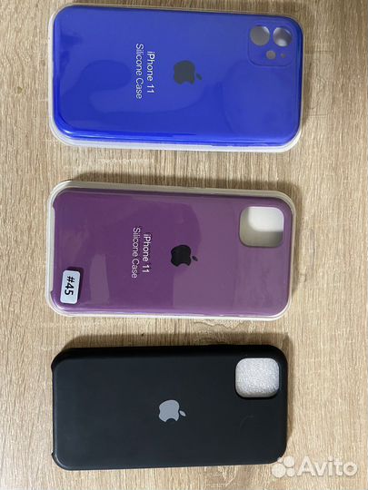 Чехлы на iPhone 11