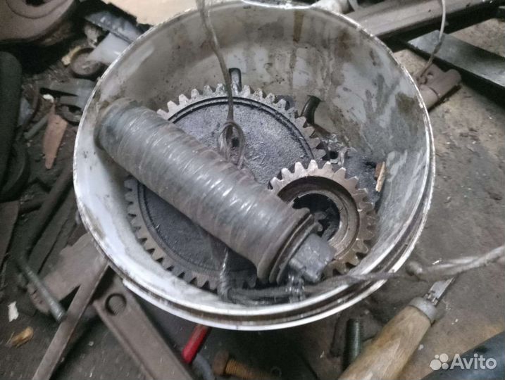 Двигатель к мотоциклу урал в разборе. Есть все