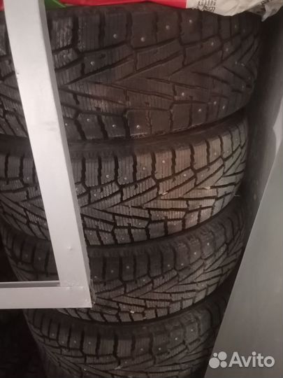 Roadstone Winguard 235/60 R18