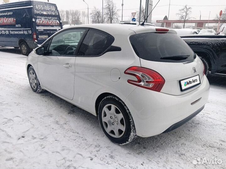 Peugeot 208 1.6 AT, 2013, 109 000 км