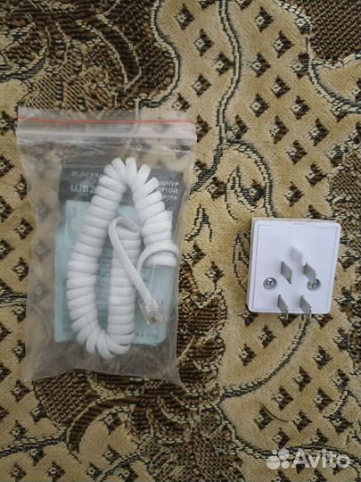 Телефонный шнур витой и телефонная розетка-адаптер
