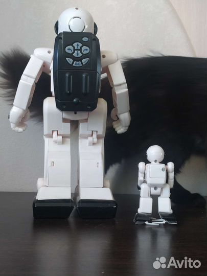 Игрушка робот