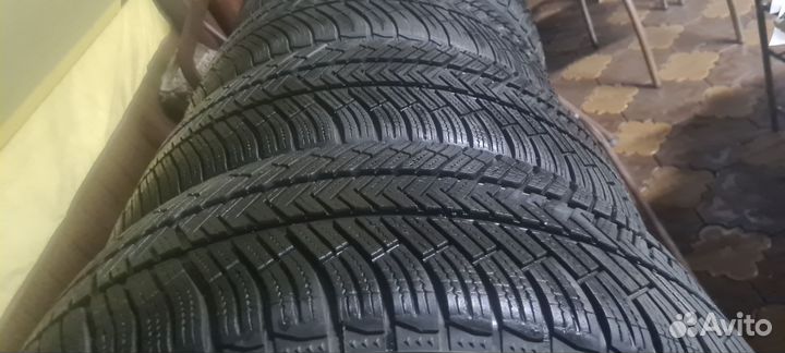 Michelin Pilot Alpin PA4 255/40 R20 и 285/35 R20 101V