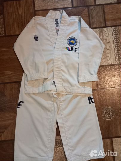 Форма для тхэквондо 120