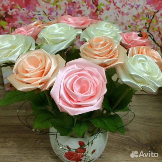 Букеты роз из атласной ленты